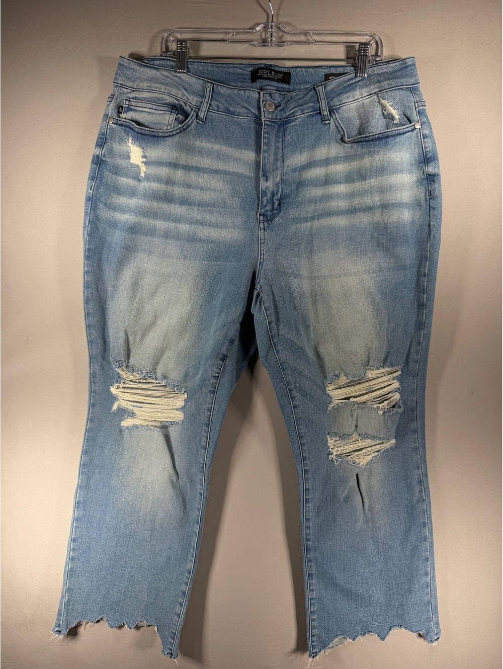Judy Blue Women's Straight Crop Distressed Jeans Size 20W Light Wash